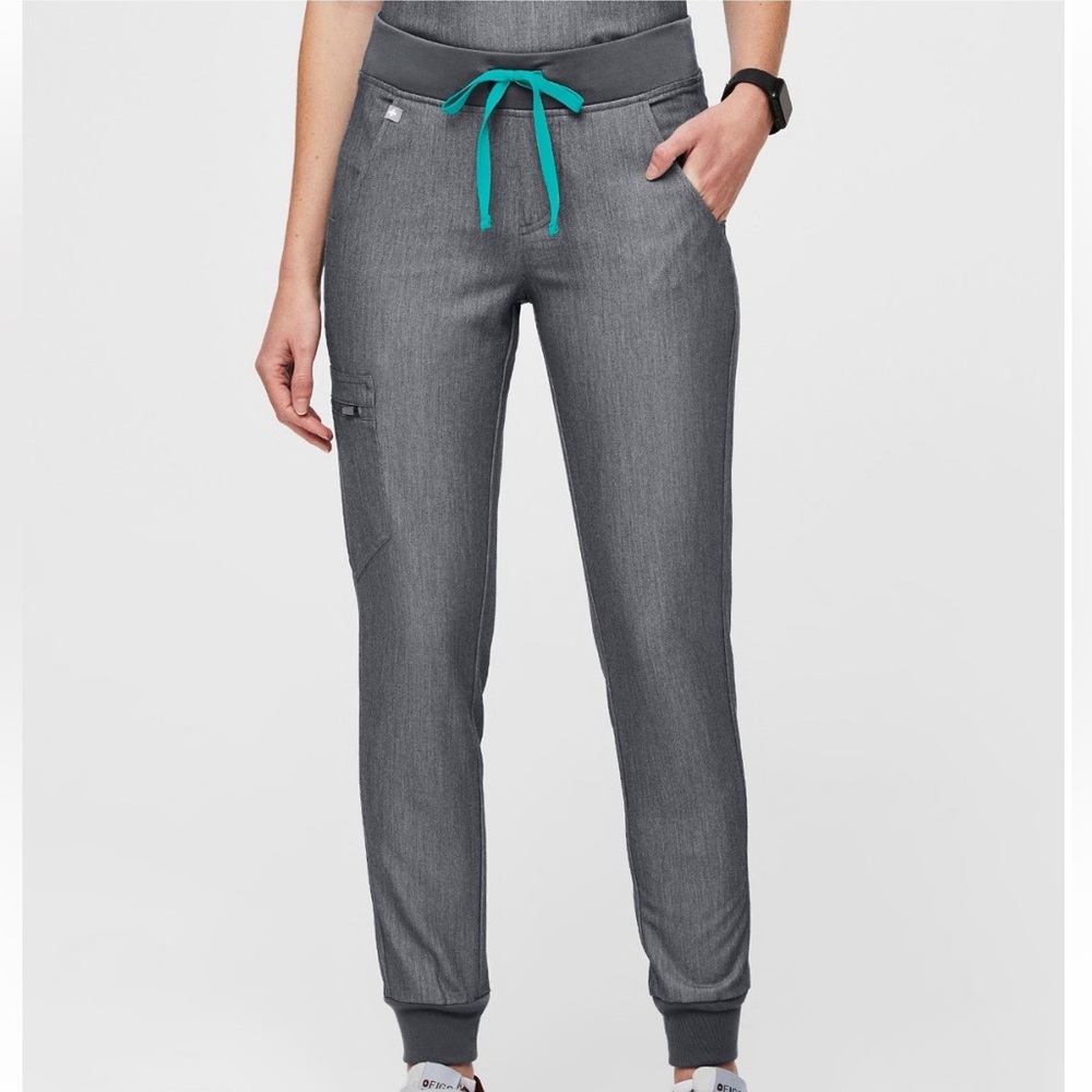 FIGS Zamora Jogger Scrub Pants